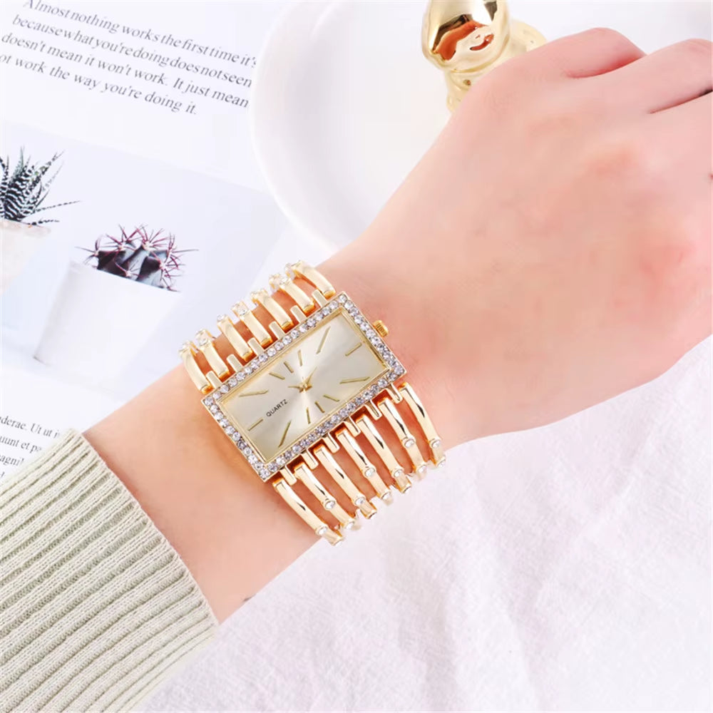 Luxury Qualities Women'S Fashion 2025 Diamond Rectangle Watches Gold Alloy Bracelet Wristwatches Simple Ladies Quartz Clock Gift